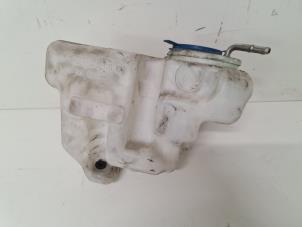 Begagnade Spolartank, vindruta Mercedes A (W169) 1.5 A-150 5-Drs. Pris € 25,00 Marginaltabell erbjuds av Autodemontage van de Laar