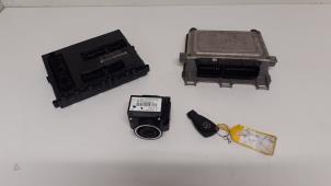 Begagnade Dator, motorstyrning Mercedes A (W169) 1.5 A-150 5-Drs. Pris € 250,00 Marginaltabell erbjuds av Autodemontage van de Laar