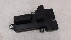 Begagnade Brytare, eldrivet säte Audi A3 Sportback (8VA/8VF) 2.0 TDI 16V Quattro Pris € 50,00 Marginaltabell erbjuds av Autodemontage van de Laar