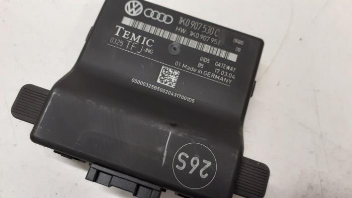 Dator (diverse) från en Volkswagen Touran (1T1/T2) 2.0 FSI 16V 2004