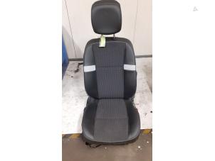 Begagnade Säte, höger Renault Scénic III (JZ) 1.5 dCi 110 Pris € 150,00 Marginaltabell erbjuds av Autodemontage van de Laar