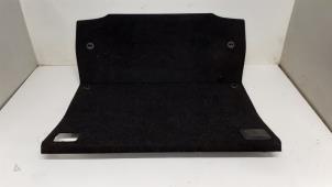 Używane Plyta podlogowa bagaznika BMW 1 serie (E81) 118i 16V Cena € 50,00 Procedura marży oferowane przez Autodemontage van de Laar