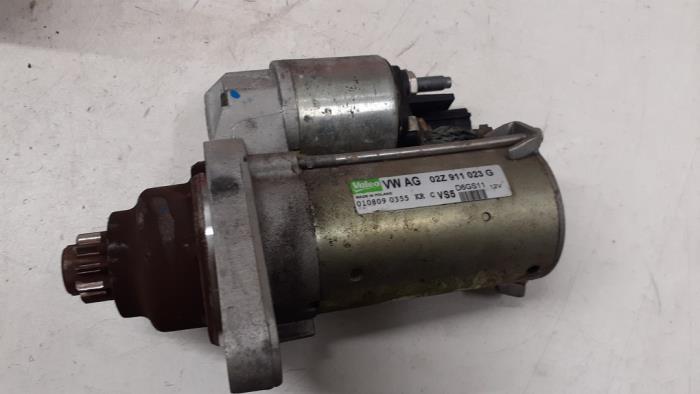 Startmotor från en Volkswagen Golf VI (5K1) 1.4 TSI 122 16V 2009