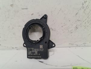 Begagnade Styrvinkelsensor Dacia Sandero II 1.0 Sce 12V Pris € 40,00 Marginaltabell erbjuds av Autodemontage van de Laar