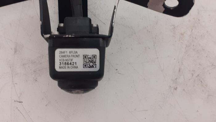 Camera voorzijde van een Nissan X-Trail (T32) 2.0 dCi All Mode 2018