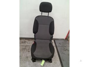 Begagnade Säte, vänster Peugeot Partner (GC/GF/GG/GJ/GK) 1.6 BlueHDI 75 Pris € 181,50 Inklusive moms erbjuds av Autodemontage van de Laar