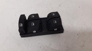 Gebruikte Elektrisch Raam Schakelaar Audi A6 (C6) 2.4 V6 24V Prijs € 25,00 Margeregeling aangeboden door Autodemontage van de Laar