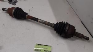 Begagnade Drivaxel, vänster fram Dacia Dokker (0S) 1.5 dCi, Blue dCi 75 Pris € 150,00 Marginaltabell erbjuds av Autodemontage van de Laar