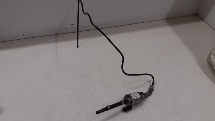 Elektrisk bränslepump från en Volkswagen Sharan 2017