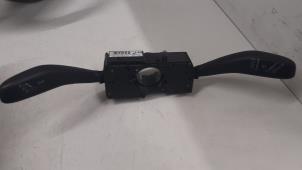 Gebruikte Stuurkolomschakelaar Seat Mii 1.0 12V Prijs € 50,00 Margeregeling aangeboden door Autodemontage van de Laar