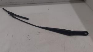 Gebruikte Ruitenwisserarm voor Seat Mii 1.0 12V Prijs € 20,00 Margeregeling aangeboden door Autodemontage van de Laar