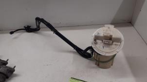 Gebruikte Tank element Pomp Mercedes C (W204) 2.2 C-220 CDI 16V Prijs € 70,00 Margeregeling aangeboden door Autodemontage van de Laar