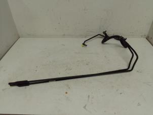 Begagnade Oljekylare, styrenhet Mercedes Vito (639.6) 2.2 115 CDI 16V Pris € 75,00 Marginaltabell erbjuds av Autodemontage van de Laar