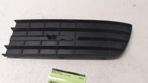 Begagnade Stötfångargrill Mercedes A (W169) 1.5 A-160 Pris € 20,00 Marginaltabell erbjuds av Autodemontage van de Laar