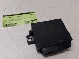 Gebruikte PDC Module Renault Megane III Grandtour (KZ) 1.4 16V TCe 130 Prijs € 70,00 Margeregeling aangeboden door Autodemontage van de Laar