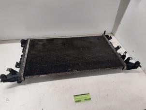 Begagnade Kylare Renault Laguna III Estate (KT) 2.0 16V Pris € 35,00 Marginaltabell erbjuds av Autodemontage van de Laar