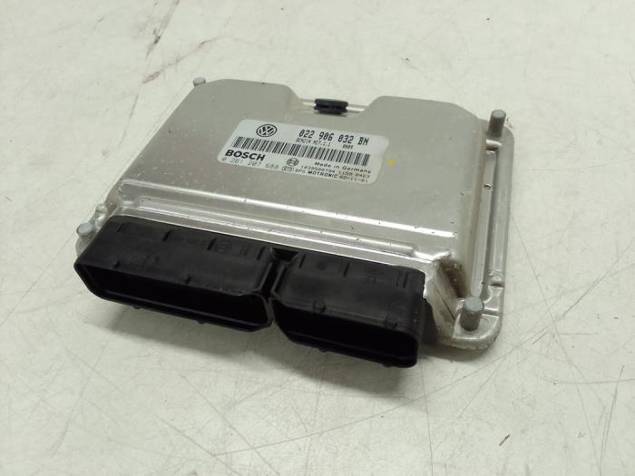 Dator, motorstyrning från en Volkswagen Phaeton (3D) 3.2 V6 30V 2003