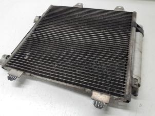 Begagnade AC-radiator Peugeot 107 1.0 12V Pris € 50,00 Marginaltabell erbjuds av Autodemontage van de Laar