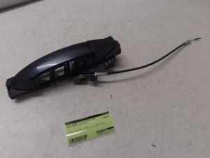 Gebruikte Portiergreep 4Deurs rechts-voor Ford Fiesta 6 (JA8) 1.25 16V Prijs € 40,00 Margeregeling aangeboden door Autodemontage van de Laar