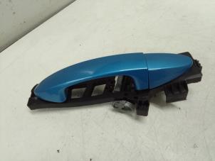 Gebruikte Portiergreep 4Deurs rechts-voor Ford Fiesta 6 (JA8) 1.25 16V Prijs € 60,00 Margeregeling aangeboden door Autodemontage van de Laar