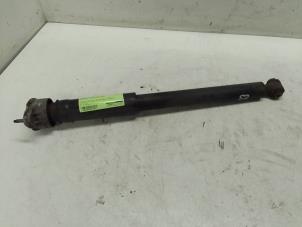 Używane Amortyzator lewy tyl Mercedes C (W204) 3.0 C-320 CDI V6 24V Cena € 50,00 Procedura marży oferowane przez Autodemontage van de Laar