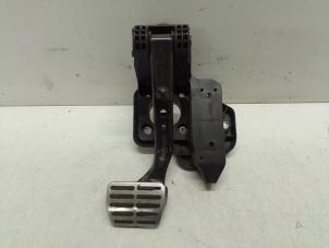 Begagnade Bromspedal Volkswagen Polo V (6R) 1.6 TDI 16V 90 Pris € 70,00 Marginaltabell erbjuds av Autodemontage van de Laar