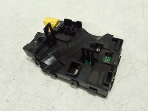 Begagnade Rattstångmodul Volkswagen Caddy III (2KA,2KH,2CA,2CH) 1.9 TDI Pris € 80,00 Marginaltabell erbjuds av Autodemontage van de Laar