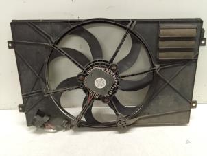 Gebruikte Koelvin Volkswagen Caddy III (2KA,2KH,2CA,2CH) 1.9 TDI Prijs € 75,00 Margeregeling aangeboden door Autodemontage van de Laar