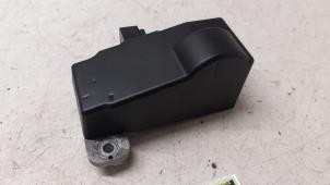 Używane Rózne Volkswagen Passat (3C2) 1.6 FSI 16V Cena € 75,00 Procedura marży oferowane przez Autodemontage van de Laar