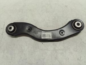 Begagnade Bakre övre gaffelben, vänster Kia EV6 (CV) 77.4 kWh RWD Pris € 75,00 Marginaltabell erbjuds av Autodemontage van de Laar