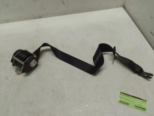 Używane Pas bezpieczenstwa lewy tyl Audi A3 Sportback (8VA/8VF) 1.4 TFSI 16V e-tron Cena € 40,00 Procedura marży oferowane przez Autodemontage van de Laar