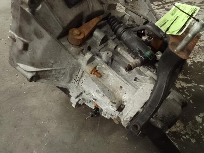 Växellåda från en Opel Combo 1.3 CDTI 16V ecoFlex 2012