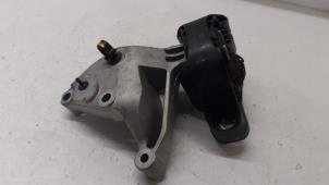 Gebruikte Motorrubber Renault Grand Scénic IV (RFAR) 1.3 TCE 160 16V Prijs € 35,00 Margeregeling aangeboden door Autodemontage van de Laar