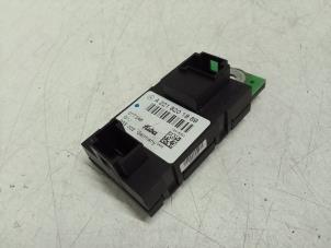 Gebruikte Antenne Versterker Mercedes S (W221) 3.5 S-350 24V Prijs € 25,00 Margeregeling aangeboden door Autodemontage van de Laar