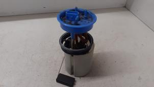 Gebruikte Benzinepomp Volkswagen Polo V (6R) 1.2 TSI Prijs € 75,00 Margeregeling aangeboden door Autodemontage van de Laar