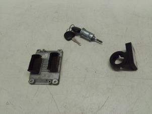 Begagnade Dator, motorstyrning Opel Agila (A) 1.2 16V Pris € 125,00 Marginaltabell erbjuds av Autodemontage van de Laar