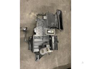 Używane Nagrzewnica Opel Karl 1.0 12V Cena € 200,00 Procedura marży oferowane przez Autodemontage van de Laar