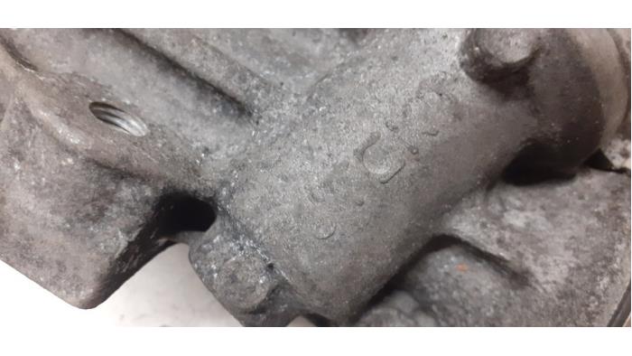 Servostyrningsbox från en Peugeot 5008 I (0A/0E) 1.6 HDiF 16V 2013