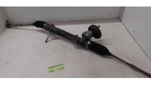 Begagnade Servostyrningsbox Peugeot 5008 I (0A/0E) 1.6 HDiF 16V Pris € 125,00 Marginaltabell erbjuds av Autodemontage van de Laar