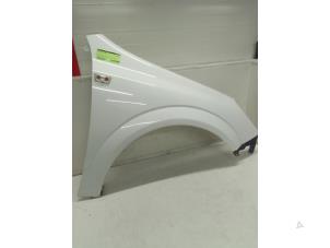 Begagnade Framskärm, höger Opel Astra H SW (L35) 1.4 16V Twinport Pris € 90,00 Marginaltabell erbjuds av Autodemontage van de Laar