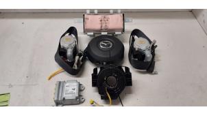 Gebruikte Airbag set Mazda 2 (DE) 1.3 16V MZR Prijs € 550,00 Margeregeling aangeboden door Autodemontage van de Laar