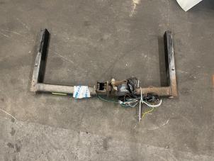 Begagnade Dragkrok Audi A4 (B8) 1.8 TFSI 16V Pris € 100,00 Marginaltabell erbjuds av Autodemontage van de Laar