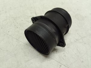 Begagnade Luftmassemätare Volkswagen Touran (5T1) 2.0 TDI 150 Pris € 50,00 Marginaltabell erbjuds av Autodemontage van de Laar