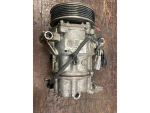 Gebruikte Pomp Airco Renault Captur II (RJB) 1.3 TCE 130 16V Prijs € 200,00 Margeregeling aangeboden door Autodemontage van de Laar