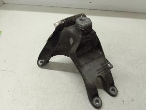 Gebruikte Motorsteun Audi A4 Avant (B9) 1.4 TFSI 16V Prijs op aanvraag aangeboden door Autodemontage van de Laar