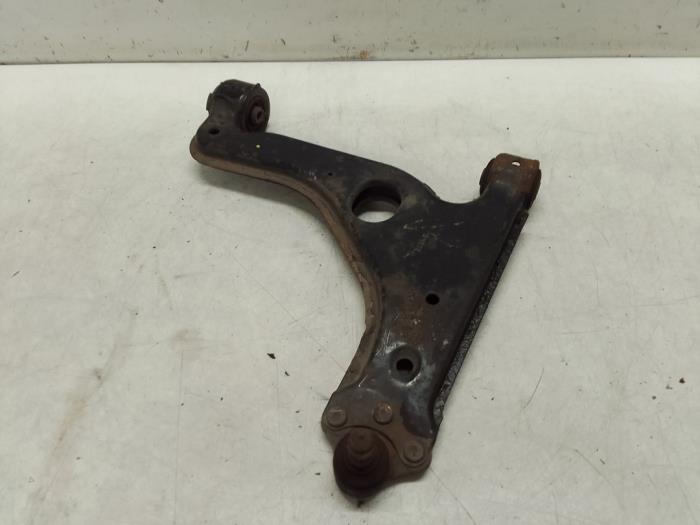 Främre gaffelben, höger från en Opel Meriva 1.7 CDTI 16V 2011