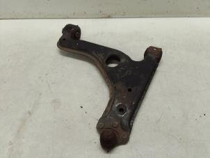 Begagnade Främre gaffelben, höger Opel Meriva 1.7 CDTI 16V Pris € 30,00 Marginaltabell erbjuds av Autodemontage van de Laar