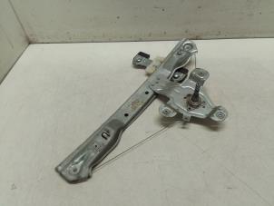 Begagnade Fönstermekanism för bakre dörr, 4-dörrars, vänster Opel Meriva 1.7 CDTI 16V Pris € 50,00 Marginaltabell erbjuds av Autodemontage van de Laar