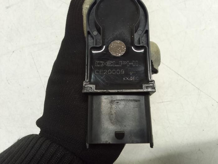 Bobine van een Opel Zafira (M75) 1.8 16V Ecotec 2006