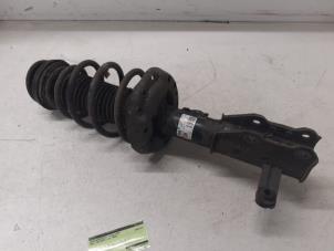 Gebruikte Veerpoot links-voor Opel Insignia 1.8 16V Ecotec Prijs € 75,00 Margeregeling aangeboden door Autodemontage van de Laar